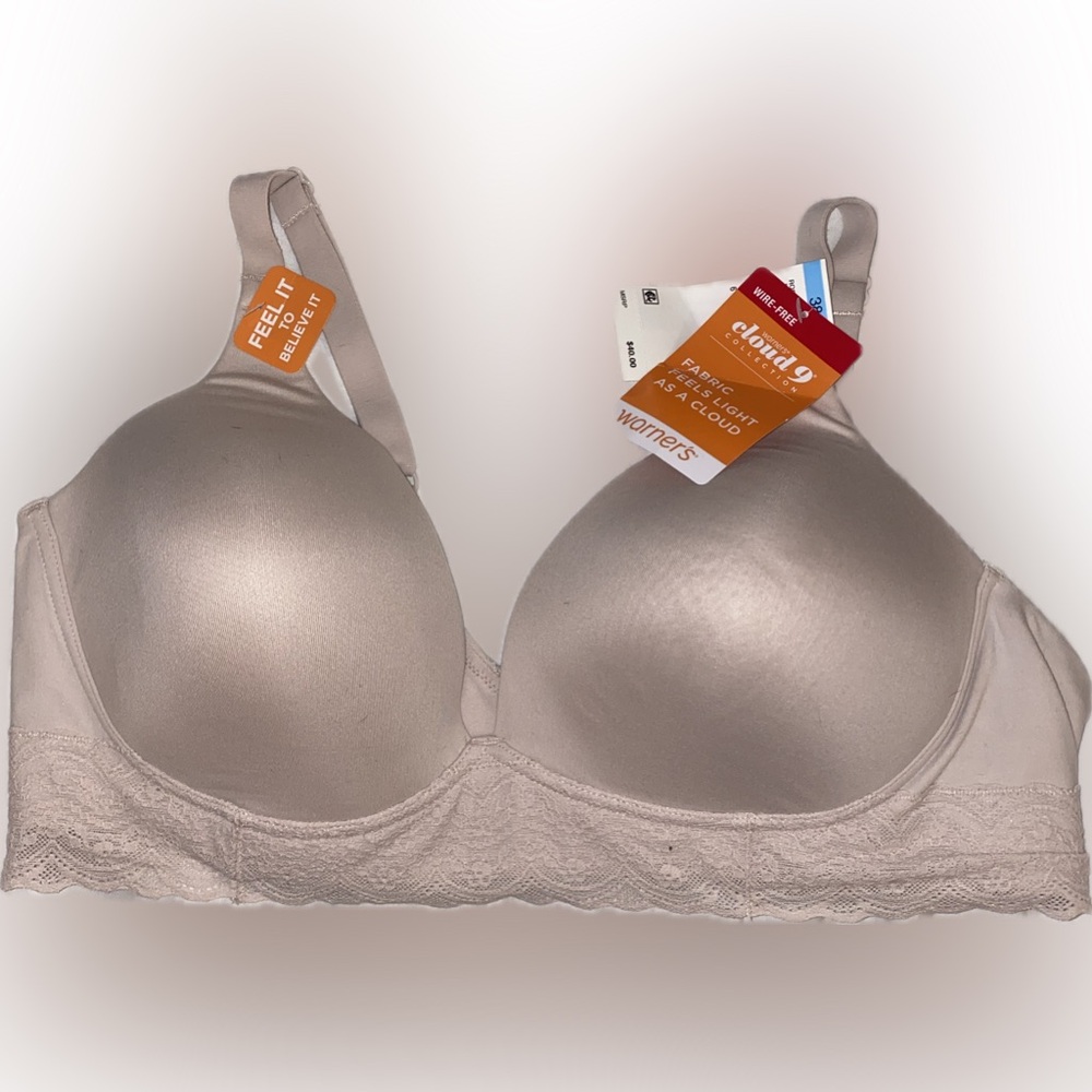 NWT Warners Cloud 9 Wire-Free Bra | Color: Cream | Size: 38C
